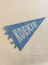 Afbeelding in Gallery-weergave laden, Name Pennant · Block