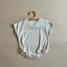 Afbeelding in Gallery-weergave laden, T-shirt Romper - Maat 74
