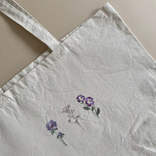 Afbeelding in Gallery-weergave laden, Shopper · Flowers