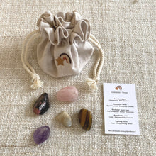 Afbeelding in Gallery-weergave laden, Gemstone Pouch · Vrouw