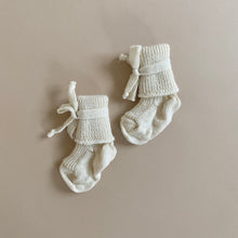 Afbeelding in Gallery-weergave laden, 100% Wollen Newborn Strik Sokjes