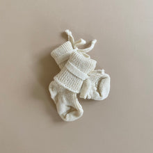 Afbeelding in Gallery-weergave laden, 100% Wollen Newborn Strik Sokjes