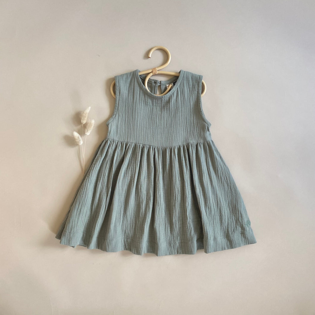 Muslin Pinafore Dress (+ 8 kleuren)
