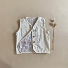 Load image into Gallery viewer, Reversible Oversized Corduroy Vest
