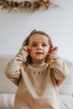 Load image into Gallery viewer, Gepersonaliseerde Sweater
