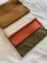 Load image into Gallery viewer, Top Knot Hat Bamboo (+ 4 kleuren)
